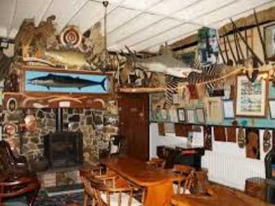 best uk carp fishing holidays - anglers paradise