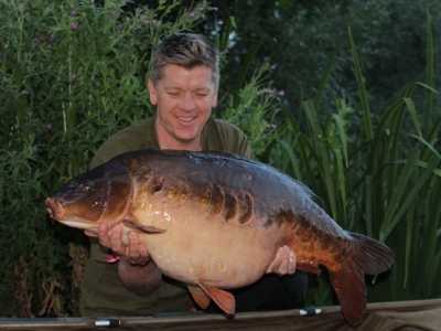 best uk carp fishing holidays - cherry lakes best uk carp fishing holidays - cherry lakes