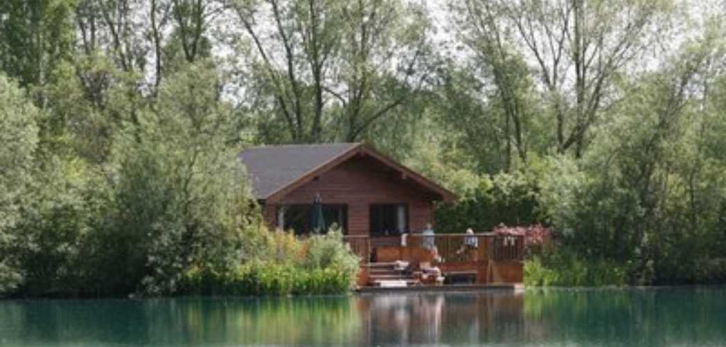best uk carp fishing holidays - cherry lakes best uk carp fishing holidays - cherry lakes