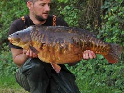 best uk carp fishery holidays - church pool